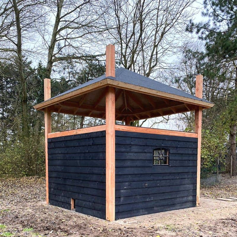 hooischuur groot konijnen geiten hooiberg houten deur maatwerk zwart douglas bouwpakket achterkant